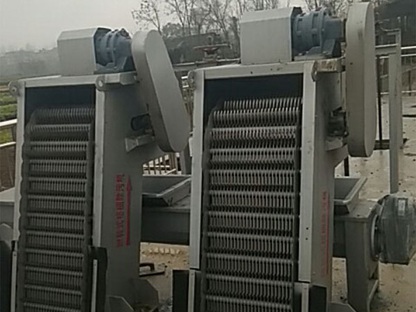 回轉(zhuǎn)式機械格柵除污機